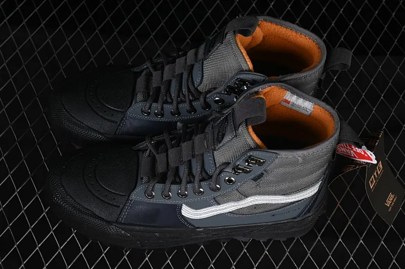 All categories Vans Vans series Vans Hi Vans high-top Vans Sk8-Hi Gore Te Outdoor adventure series round-toe lace-up high-top outdoor functional casual shoes VN0A5I116MP